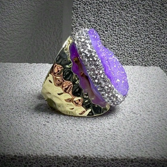 Lavender Crystal Geode Rhinestone Inlay, Gold Wide Band Design, Adjustable Ring - Picture 4 of 11